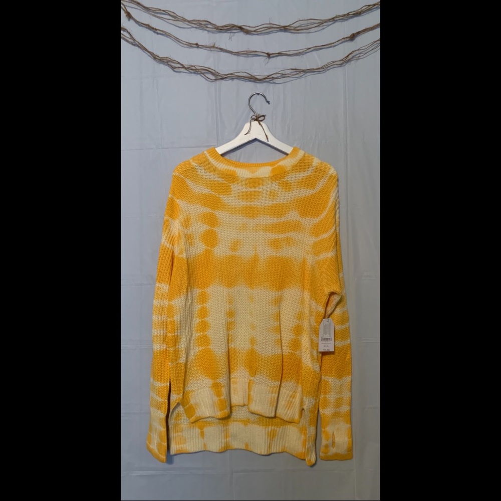 NWT Time And Tru Long Sleeve Tie Dye